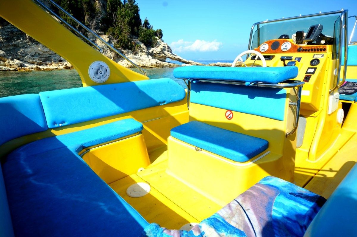 Stingher 747 | Apollon