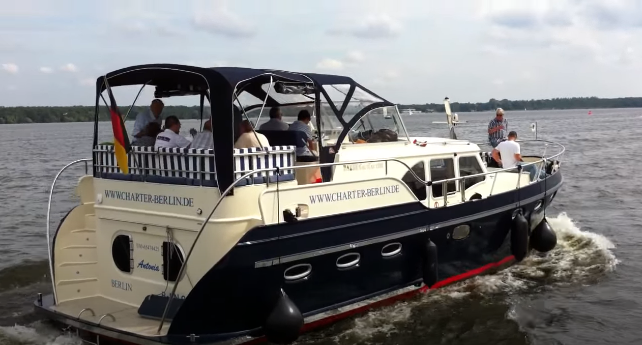 Babro Newline 42 | Antonia