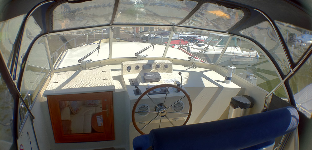 Babro Newline 42 | Antonia