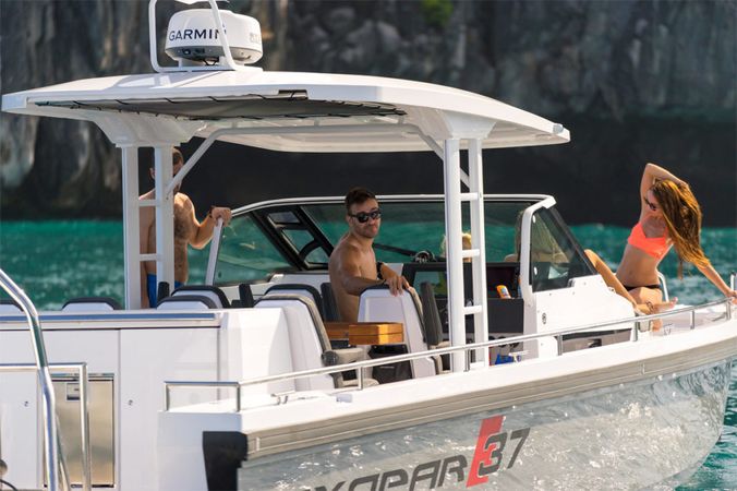 Axopar 37 TT | Axopar