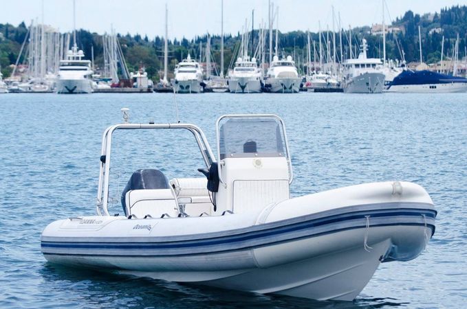 Oceanic Beluga | Kosta 3