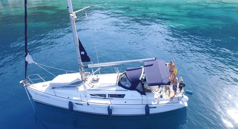Jeanneau Sun Odyssey 39 | White Satin
