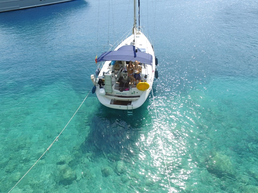 Jeanneau Sun Odyssey 39 | White Satin
