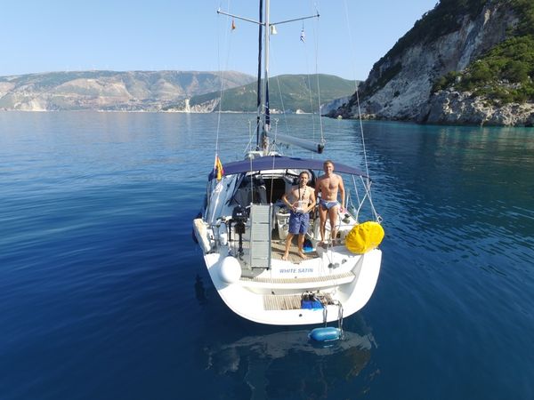 Jeanneau Sun Odyssey 39 | White Satin