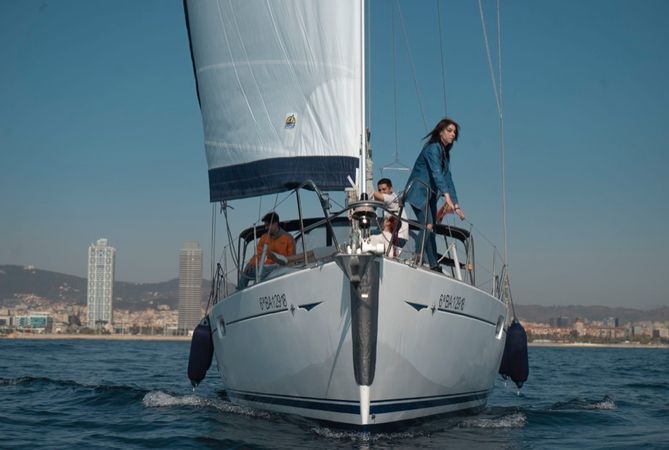 Jeanneau Sun Odyssey 39 | White Satin