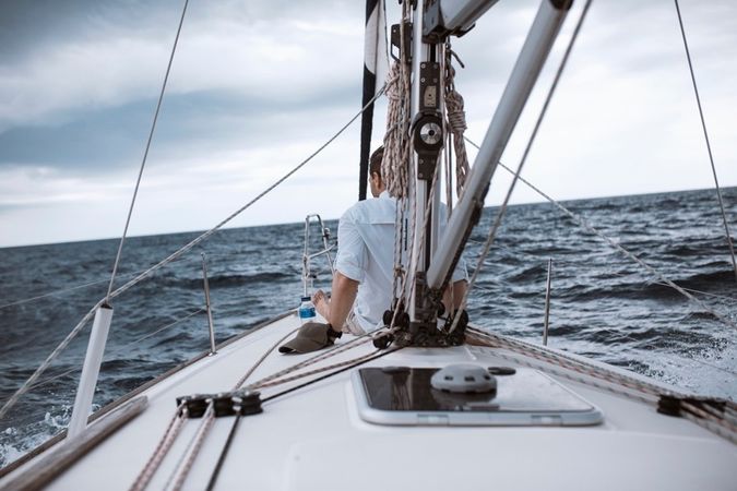 Jeanneau Sun Odyssey 39 | White Satin