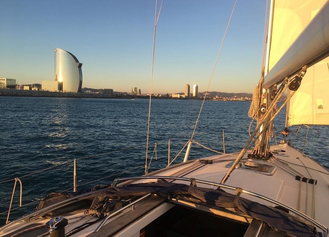 Jeanneau Sun Odyssey 39 | White Satin