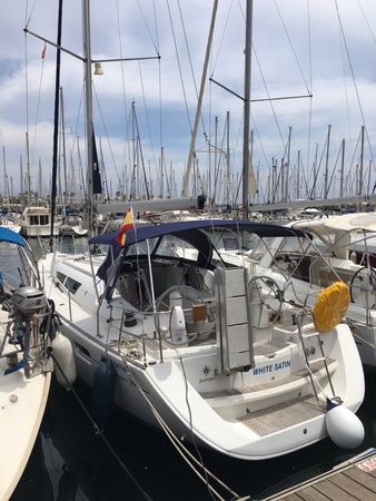 Jeanneau Sun Odyssey 39 | White Satin