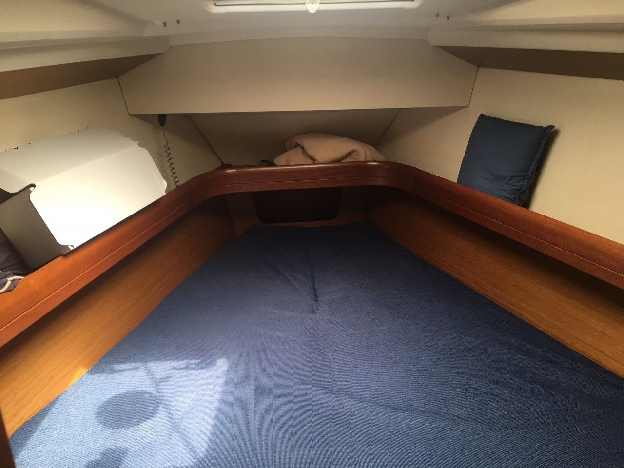 Jeanneau Sun Odyssey 39 | White Satin