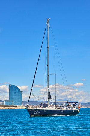 Jeanneau Sun Odyssey 45 | Barefoot