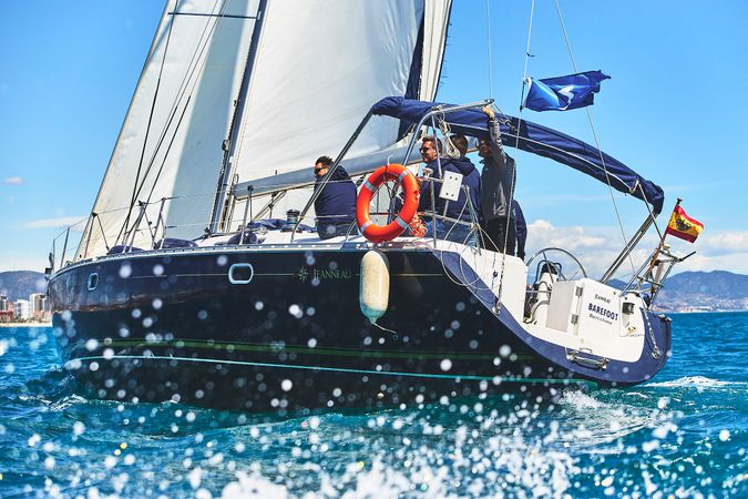 Jeanneau Sun Odyssey 45 | Barefoot