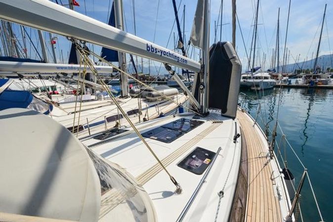 Bavaria Cruiser 37 | Kedi