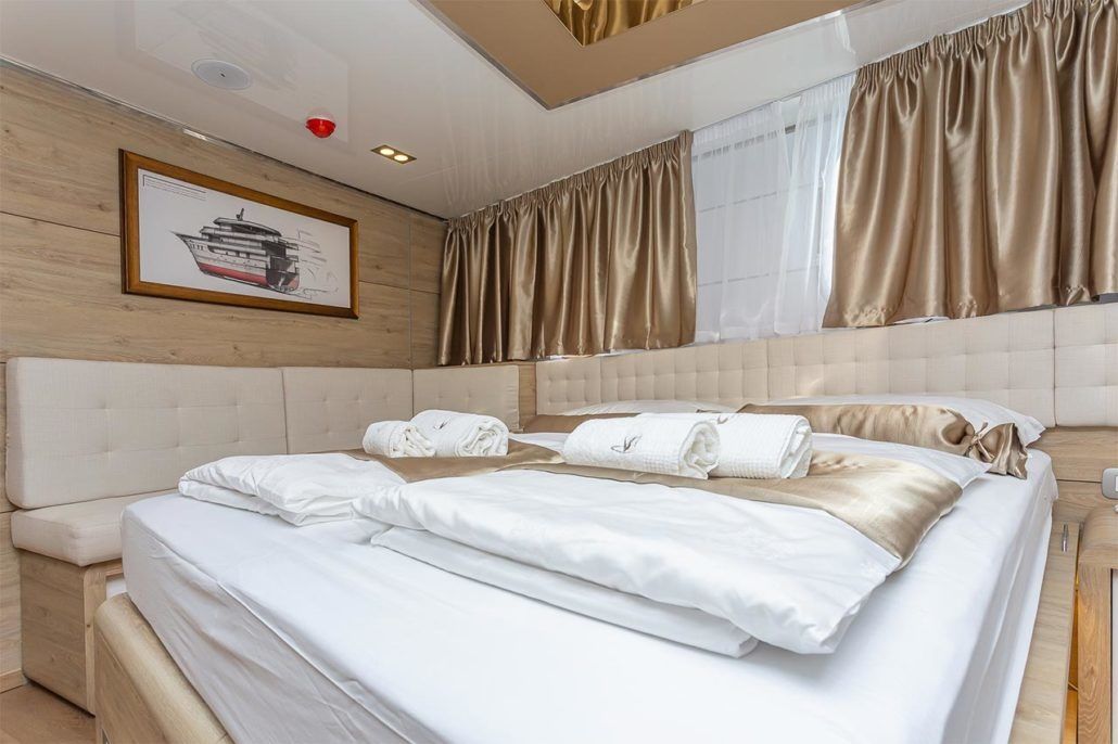 Custom Built 160 | Swallow - Lastavica