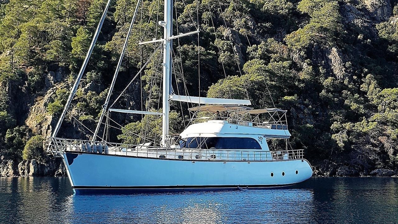 Motor Sailer 75 | Perdue