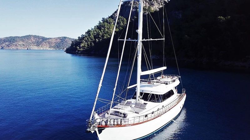 Motor Sailer 75 | Perdue