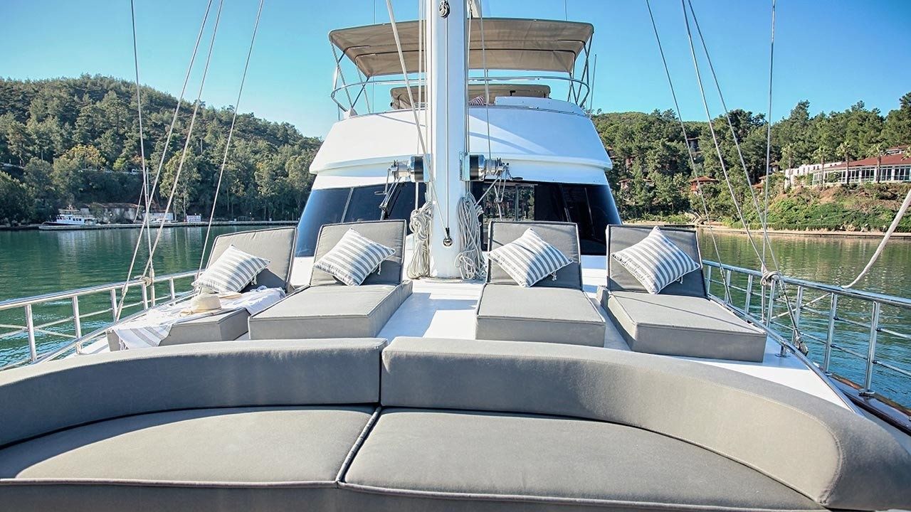 Motor Sailer 75 | Perdue