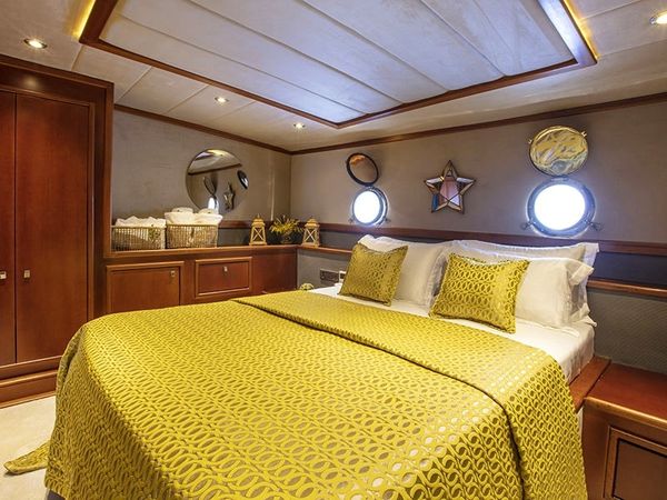 Motor Sailer 75 | Perdue