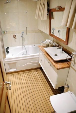Motor Sailer 75 | Perdue