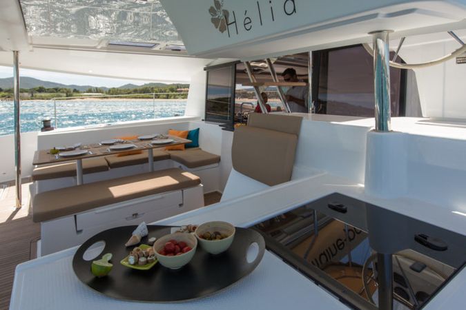 Fountaine Pajot Helia 44 | Abaca