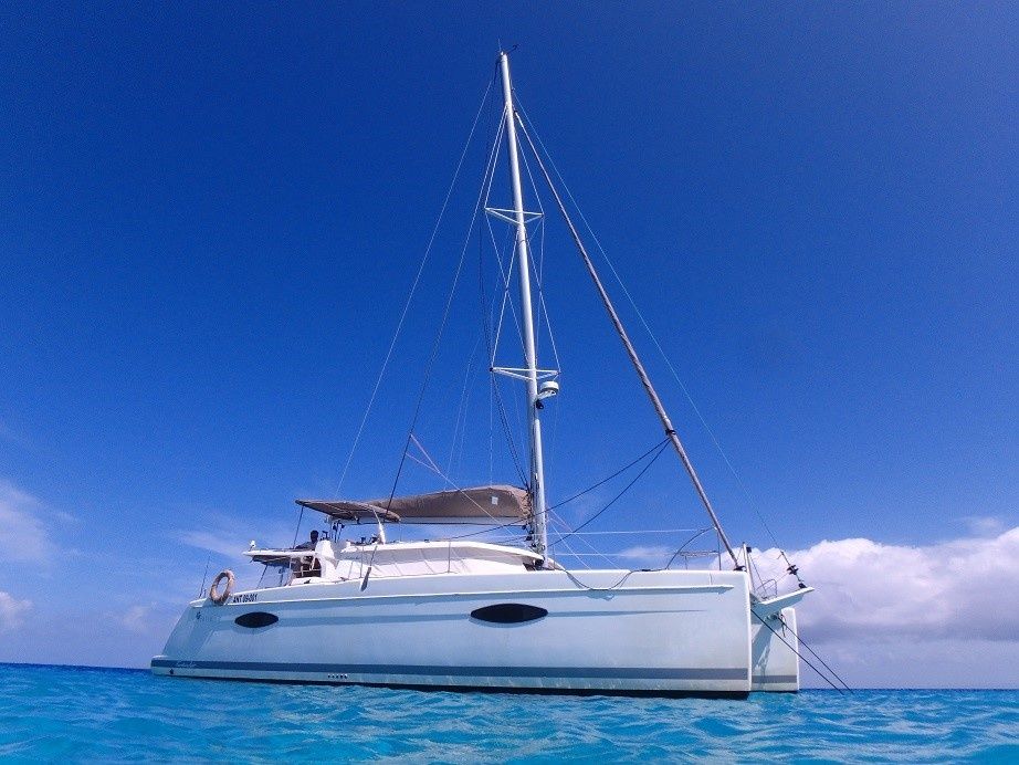 Fountaine Pajot Helia 44 | Abaca