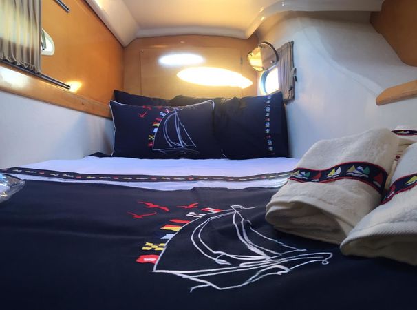 Fountaine Pajot Lavezzi 40 | Odinn