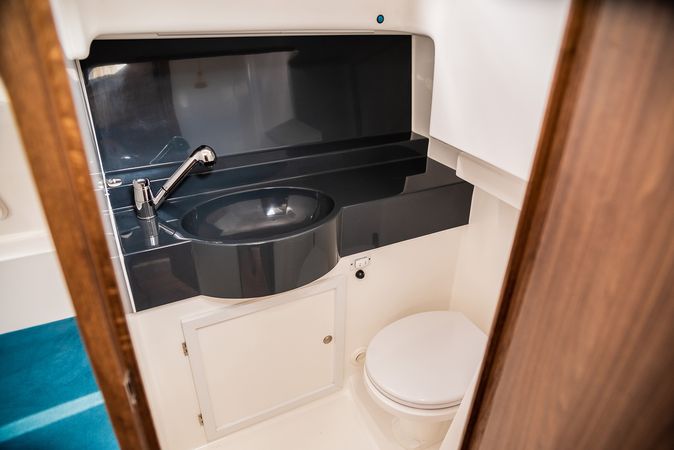 Delphia Nautika 830 | Two lakes