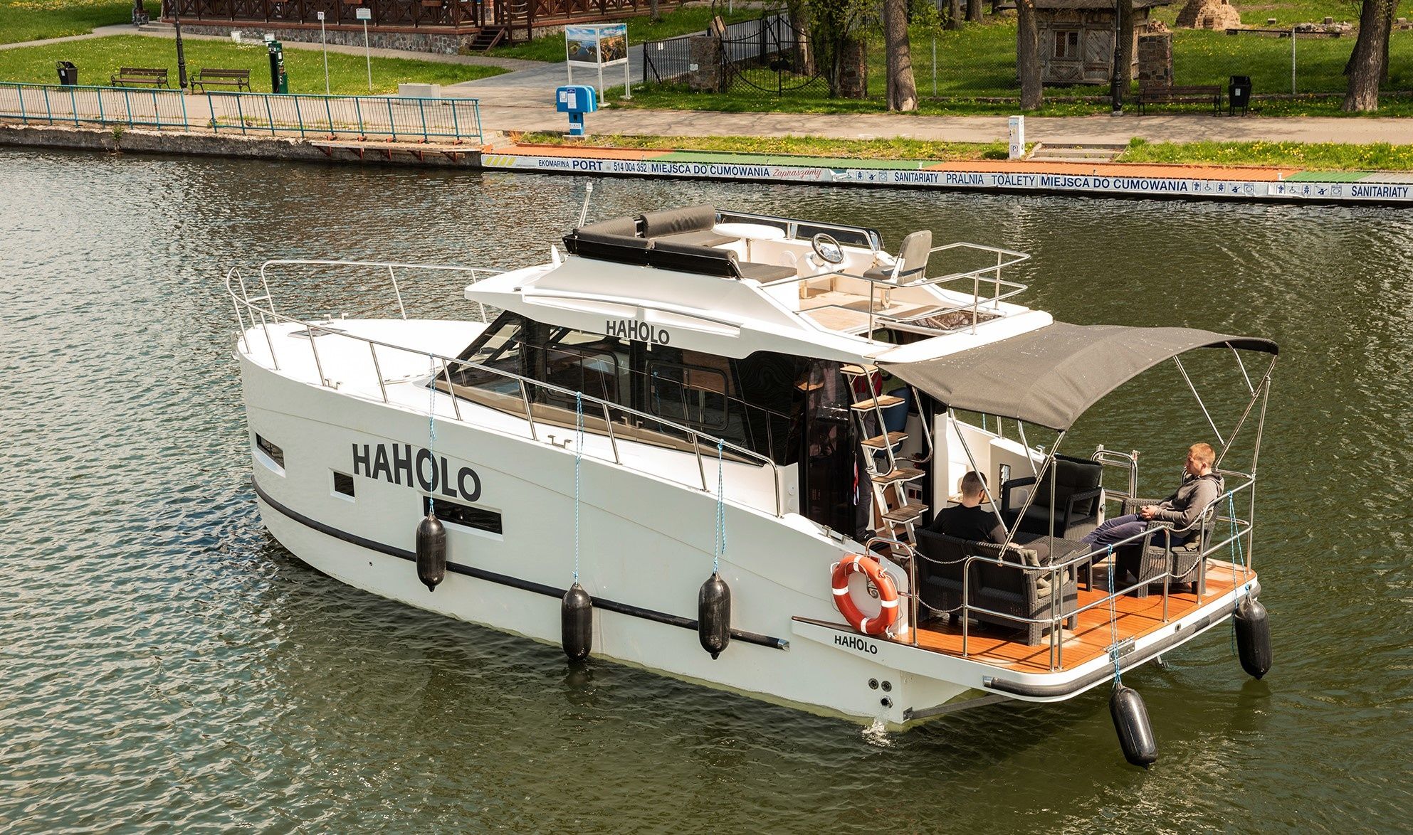 Cobra Yachts 40 | Haholo