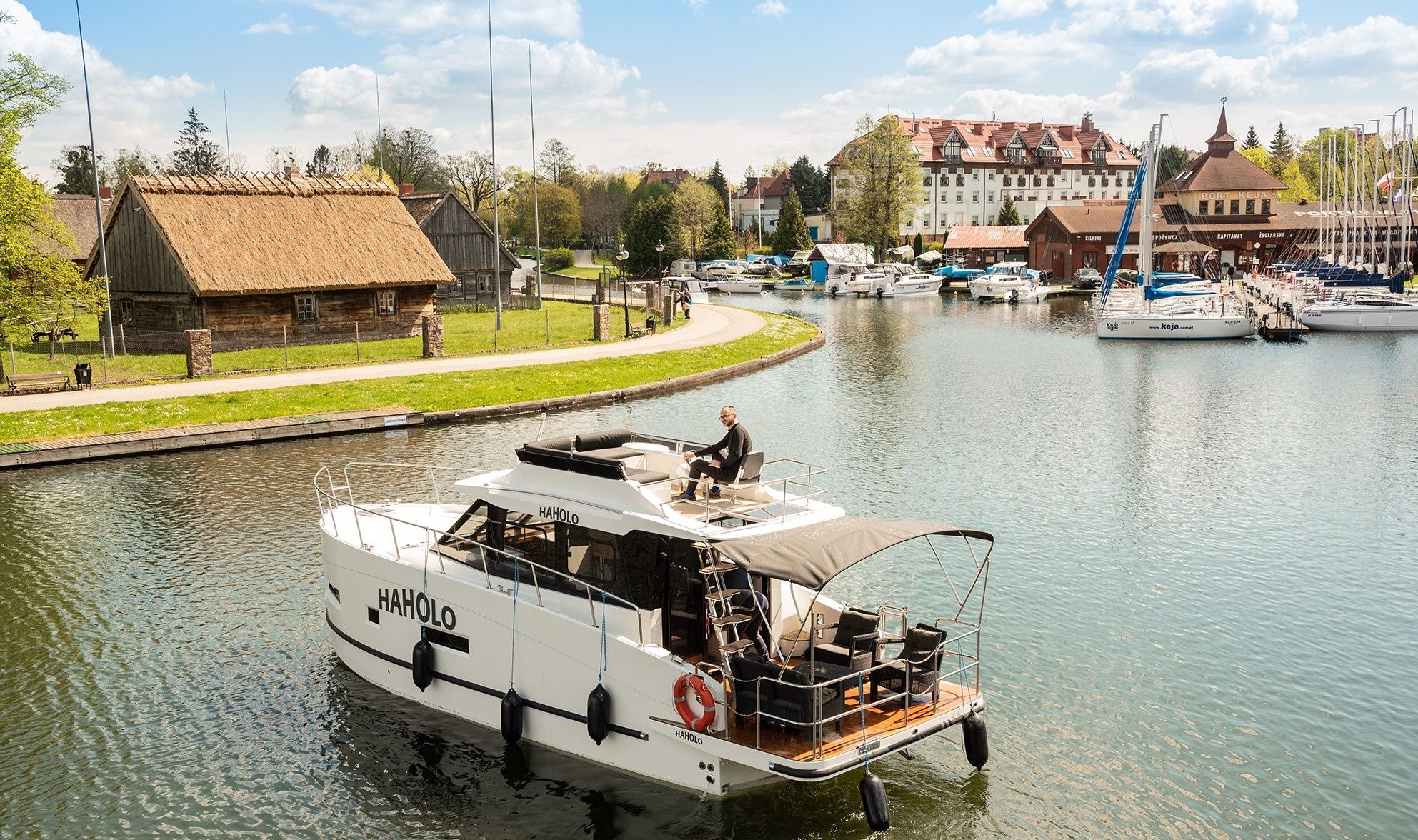 Cobra Yachts 40 | Haholo