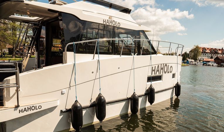 Cobra Yachts 40 | Haholo