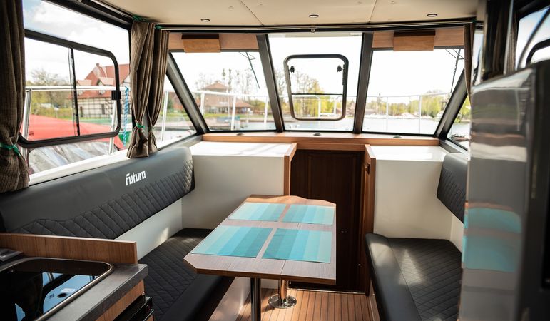 Cobra Yachts 40 | Haholo