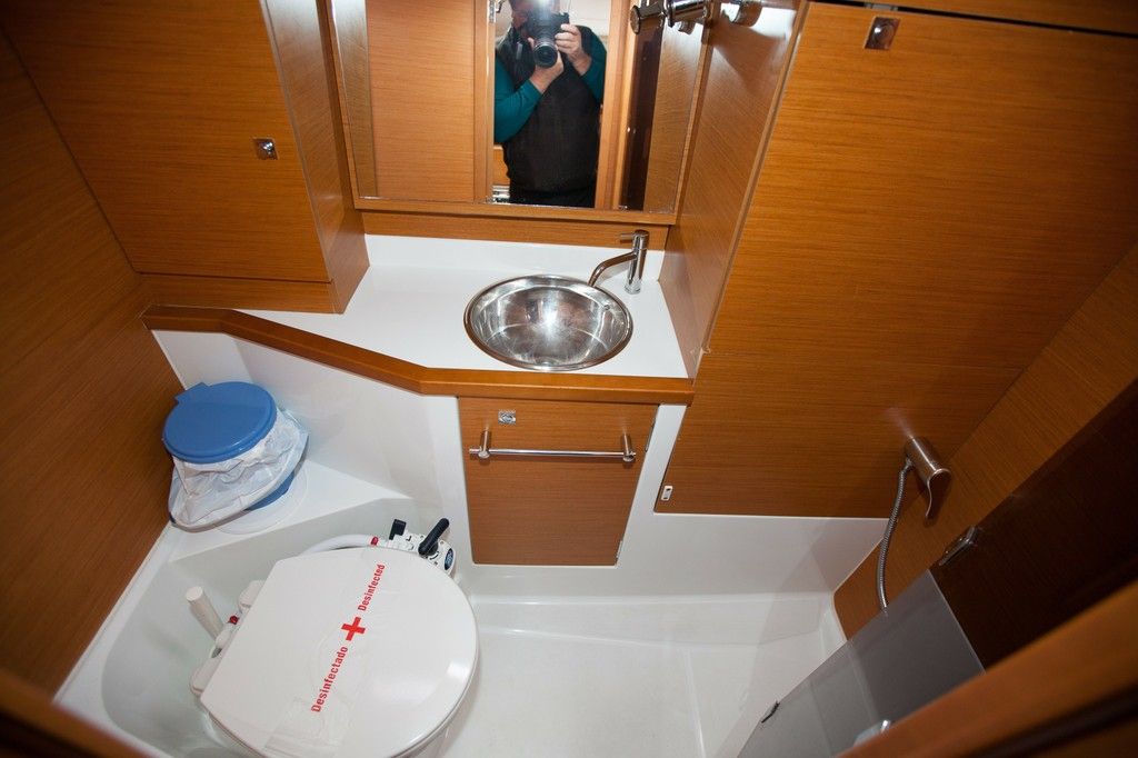 Jeanneau Sun Odyssey 379 | Erin