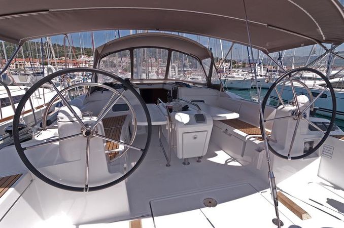 Jeanneau Sun Odyssey 469 | South Kiss