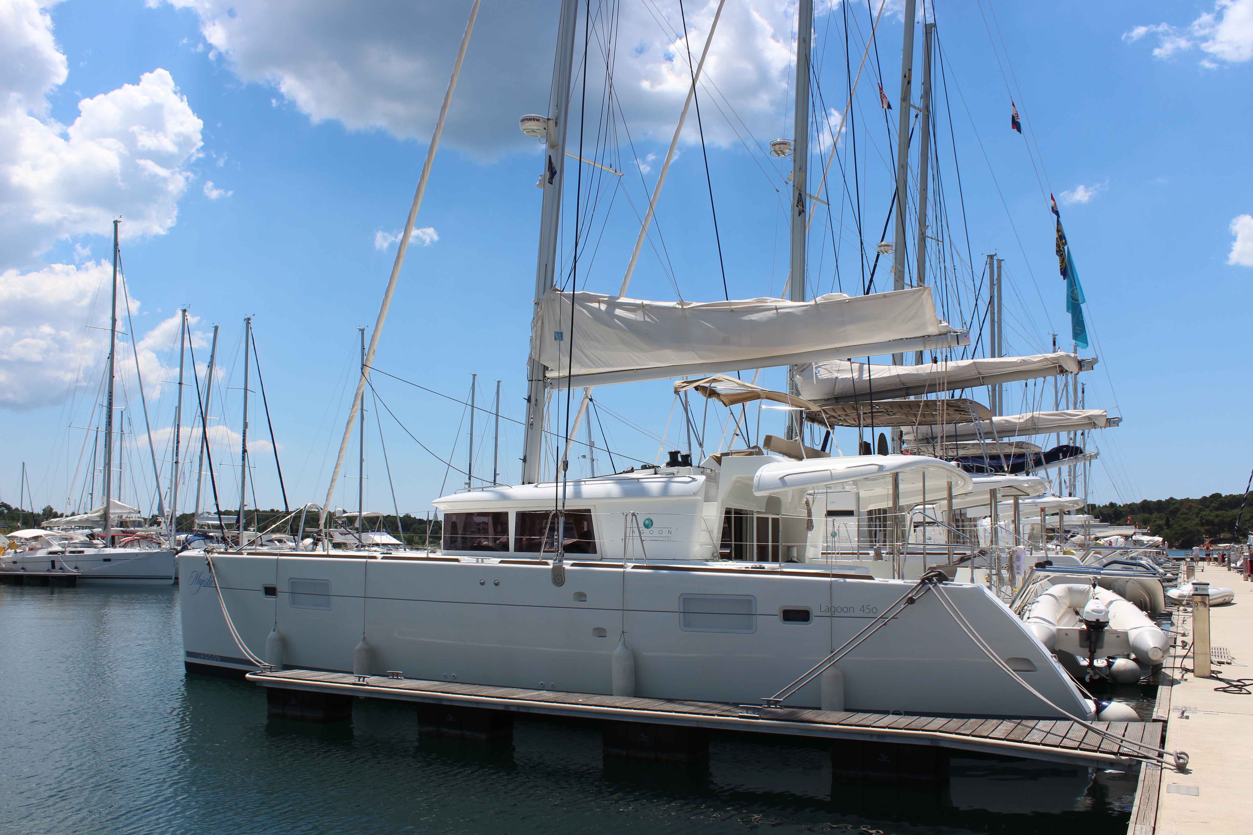 Lagoon 450 F | Majestic