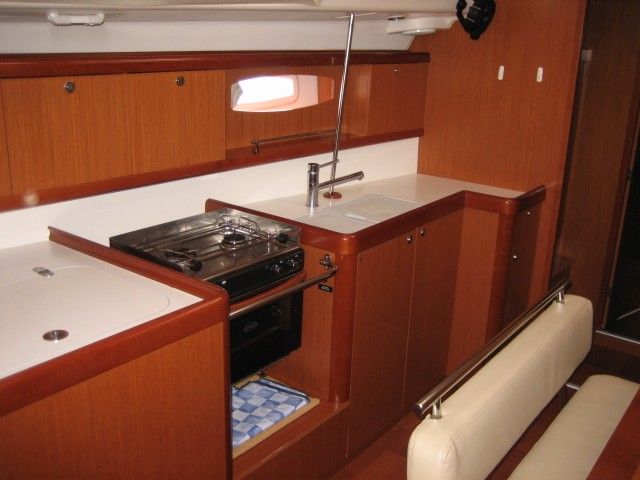 Beneteau Oceanis 43 | Demonio de Tasmania