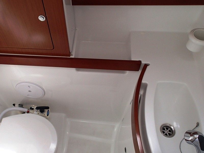 Beneteau Oceanis 43 | Demonio de Tasmania