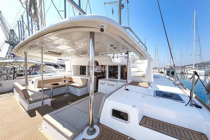 Lagoon 450 F | Yara