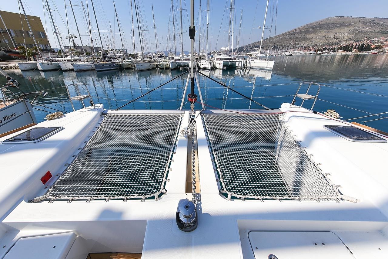 Lagoon 450 F | Yara