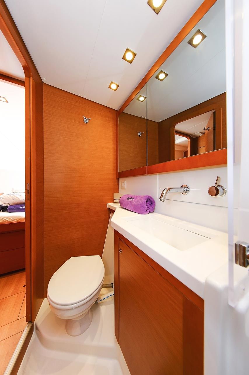 Lagoon 450 F | Yara