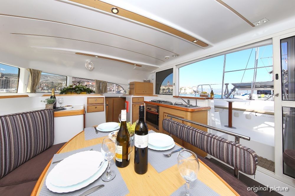 Lagoon 380 S2 | Phoenix