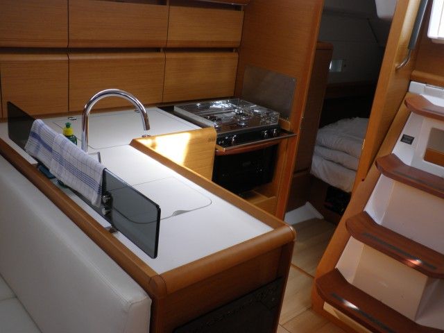 Jeanneau Sun Odyssey 379 | Paloma