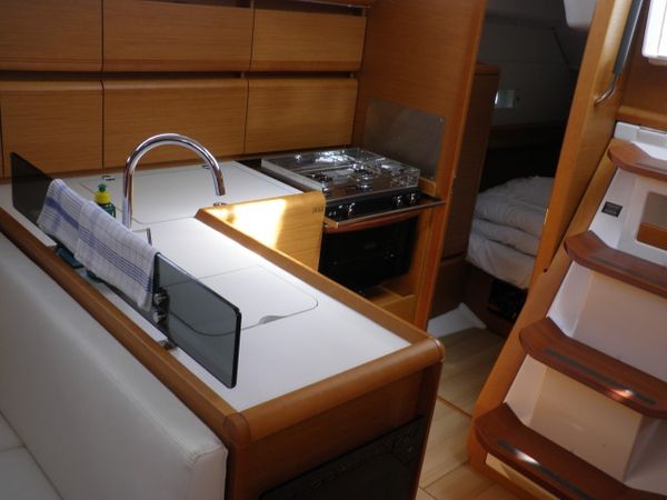 Jeanneau Sun Odyssey 379 | Paloma