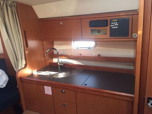 Jeanneau Sun Odyssey 379 | Paloma