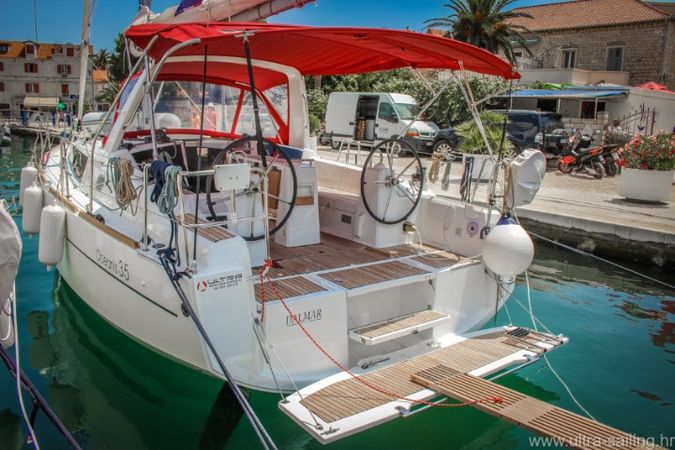 Beneteau Oceanis 35 | DalMar