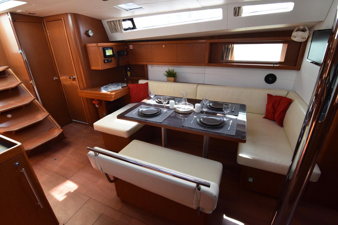 Beneteau Oceanis 48 | Butterfly