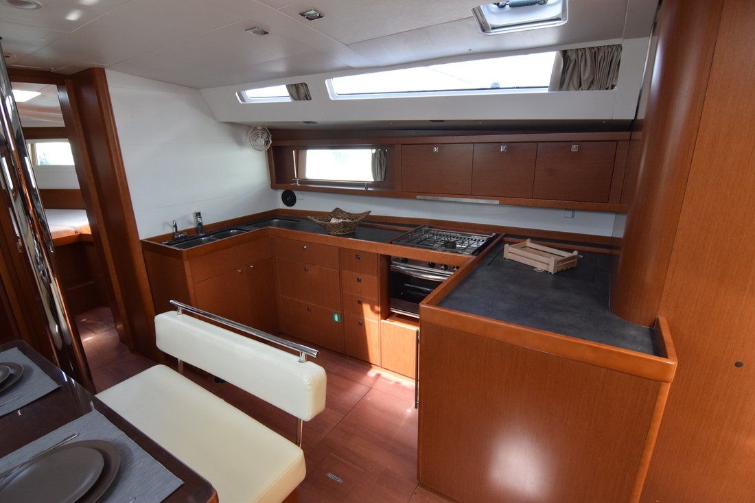 Beneteau Oceanis 48 | Butterfly