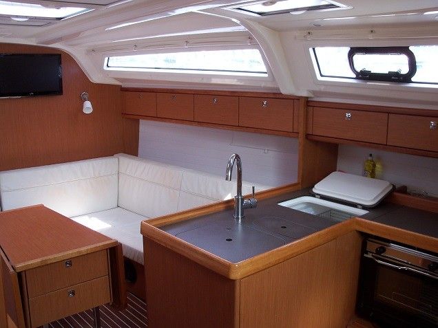 Bavaria Cruiser 37 | Andrea