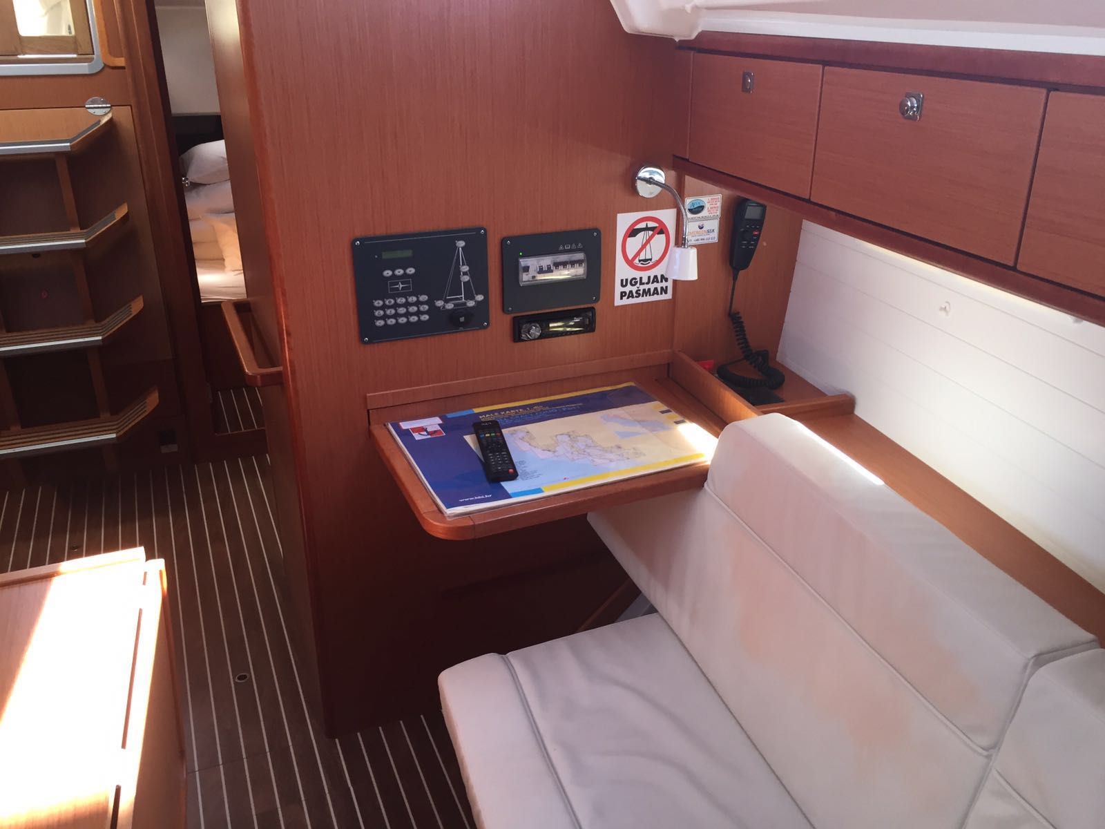 Bavaria Cruiser 37 | Julia