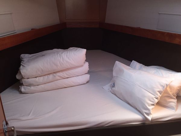 Bavaria Cruiser 37 | Julia