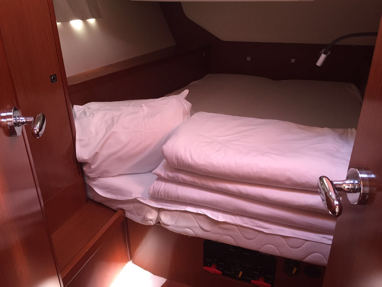 Beneteau Oceanis 45 | Golden Dreams