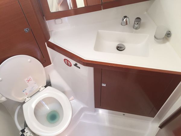 Beneteau Oceanis 45 | Golden Dreams